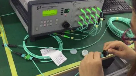 Assemblaggi di cavi patch in fibra ottica multimodale monomodale MPO per data center di trasmissione ad alta densità